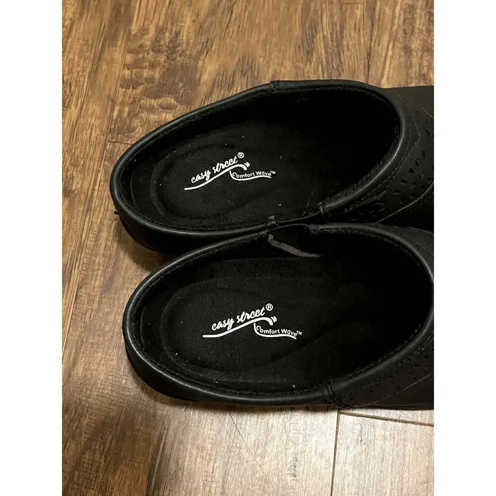 Easy Street Comfort Wave Clogs Black women's size‎ 6M